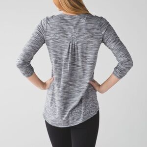 Lululemon Yogi Everyday Long Sleeve 4 Color Spacedye White Black